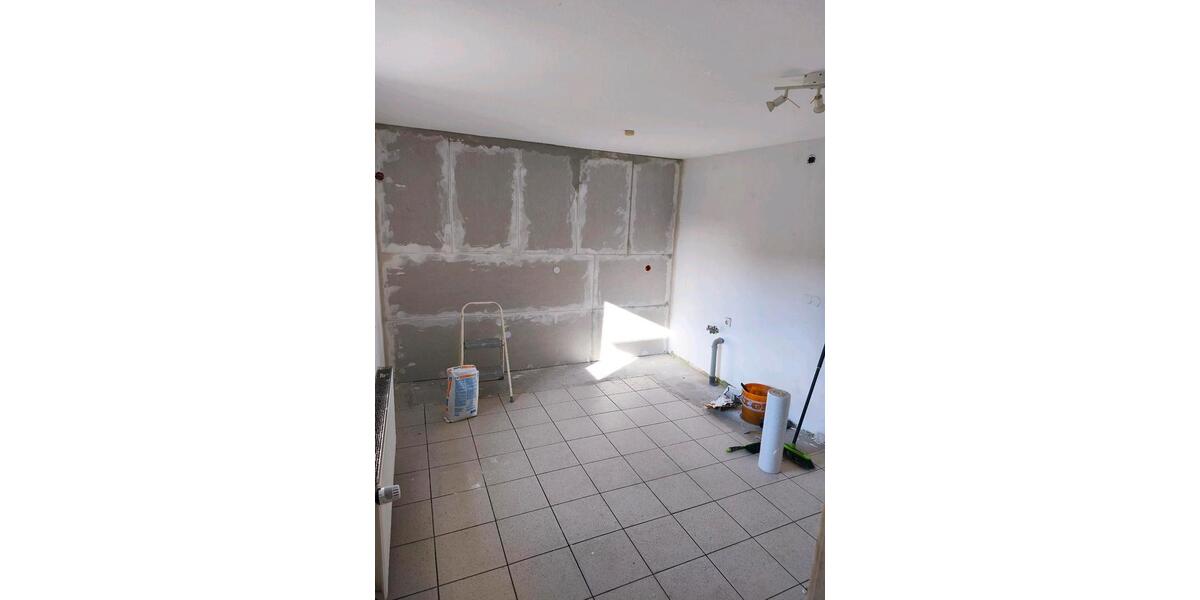 Etagenwohnung Nienburg (Weser) - 4 Zimmer, 90 m&sup2;, 1.000&euro; | Angebot:25418741