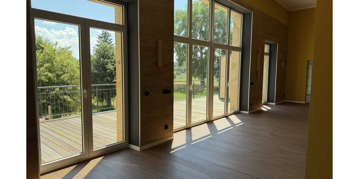 Etagenwohnung Diesbar-Seußlitz Seußlitz - 5 Zimmer, 265 m&sup2;, 2.050&euro; | Angebot:22506656