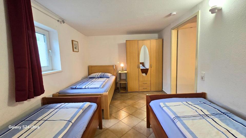 Wohnen auf Zeit Sternberg - 20 Zimmer, 300 m&sup2;, 15&euro; | Angebot:10063534