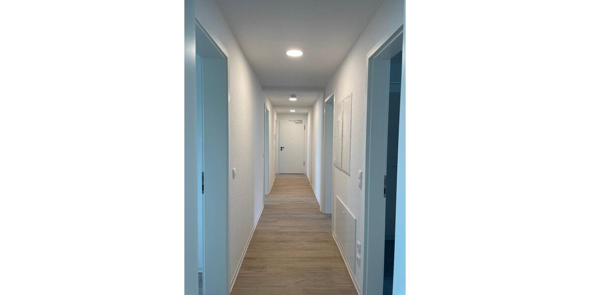 Etagenwohnung Oederan - 4 Zimmer, 99 m&sup2;, 695&euro; | Angebot:26547174