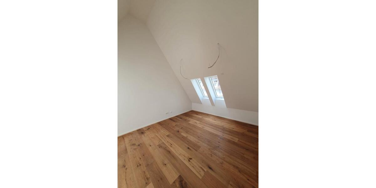 Maisonettenwohnung Stuttgart Feuerbach - 4 Zimmer, 140 m&sup2;, 1.899&euro; | Angebot:26045328