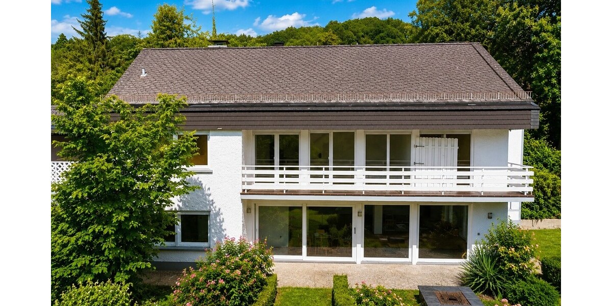 Großes Familienhaus am Sonnenhang mit Doppelgarage - Einfamilienhaus Eppstein-Vockenhausen Vockenhausen | Angebot:27120640