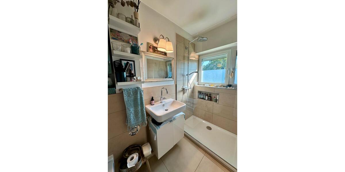 Wohnen auf Zeit Düsseldorf Stadtbezirk 9 - 2.5 Zimmer, 74 m&sup2;, 1.000&euro; | Angebot:26065135