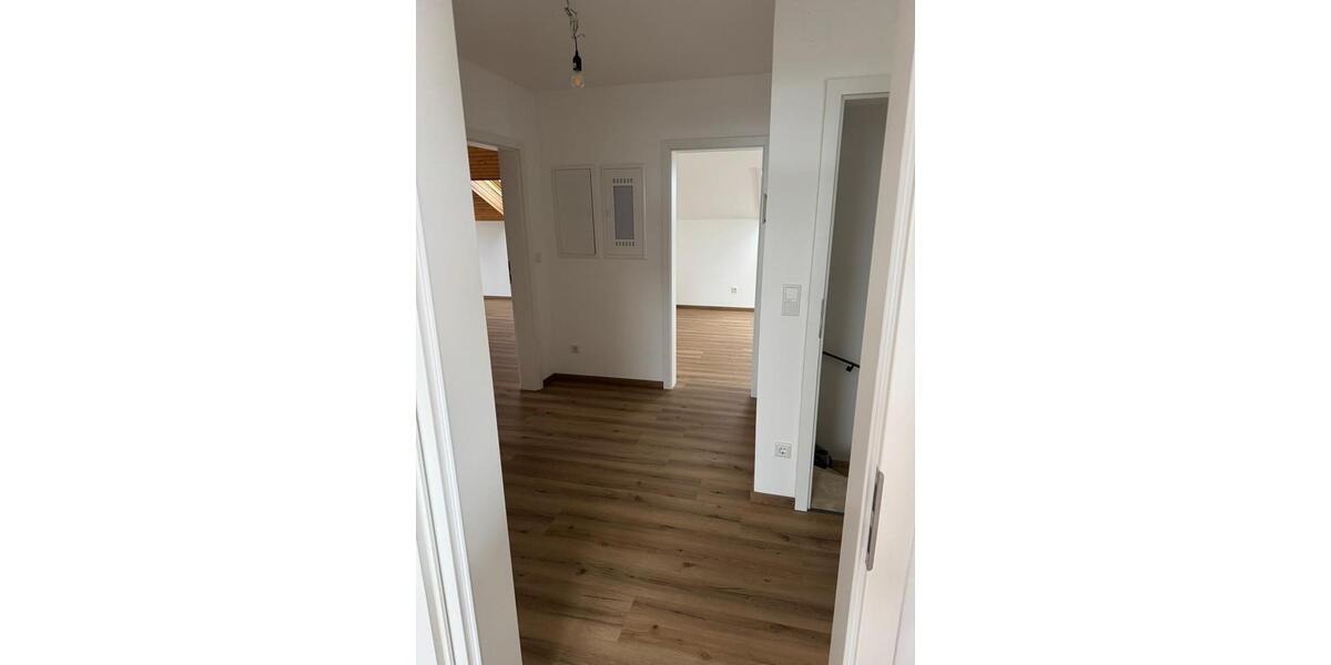 3-Zimmer-Maissonettewohnung mit Dachterrasse, Garage & Schuppen 3 zimmer