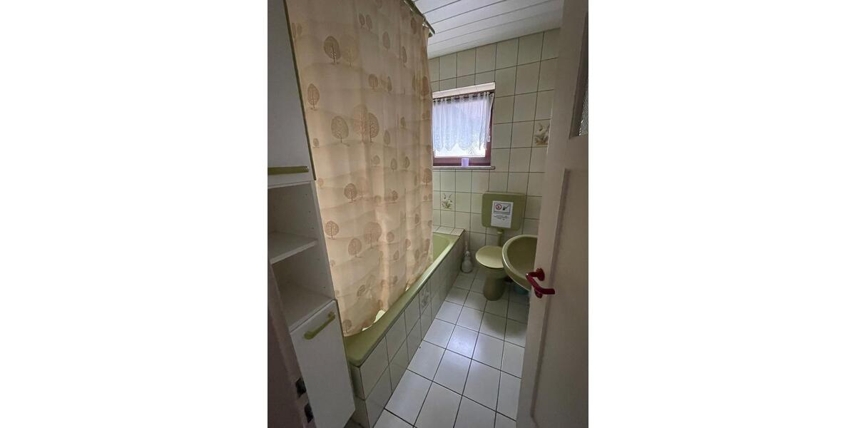 Etagenwohnung Kronach - 1 Zimmer, 16 m&sup2;, 390&euro; | Angebot:26230325