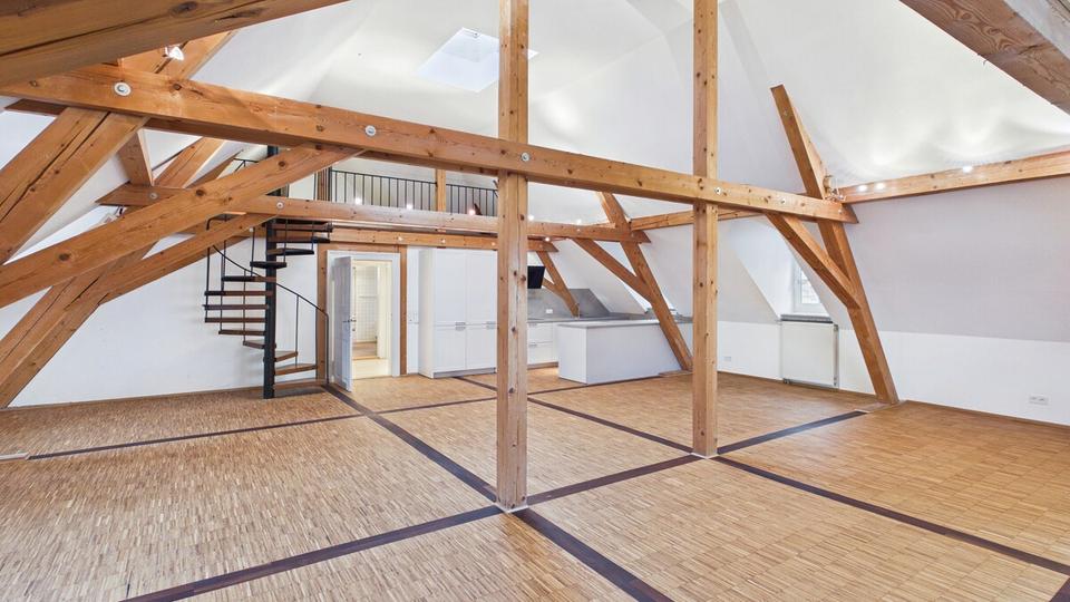 Dachgeschoßwohnung Leutkirch im Allgäu - 2 Zimmer, 100 m&sup2;, 950&euro; | Angebot:25900791