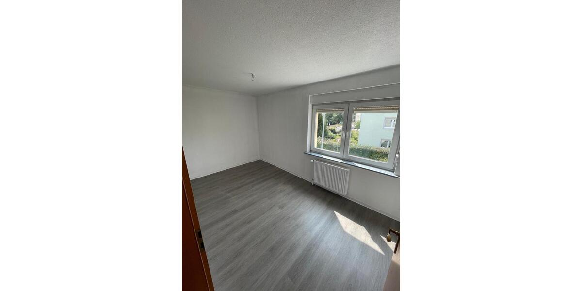 Erdgeschoßwohnung Hettstedt - 3 Zimmer, 66 m&sup2;, 475&euro; | Angebot:24562252