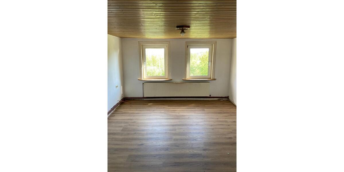 Etagenwohnung Blomberg - 6 Zimmer, 136 m&sup2;, 810&euro; | Angebot:26338796
