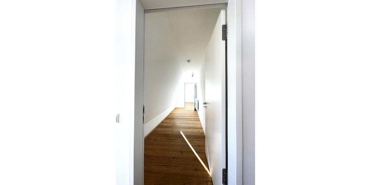 Dachgeschoßwohnung Pforzheim Dillweißenstein - 2.5 Zimmer, 88 m&sup2;, 920&euro; | Angebot:24864802