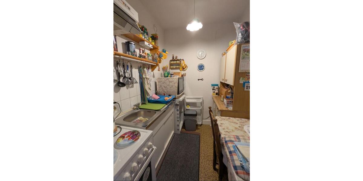 1-ZiKB mit verglastem Balkon in guter und ruhiger Wohnlage 1 zimmer