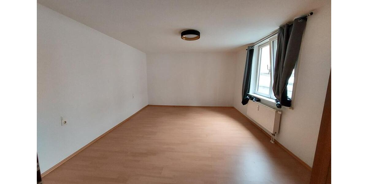 Etagenwohnung Göppingen - 2 Zimmer, 113 m&sup2;, 870&euro; | Angebot:24862532