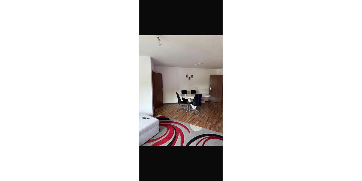Etagenwohnung Eningen unter Achalm - 3 Zimmer, 83 m&sup2;, 1.440&euro; | Angebot:26593078