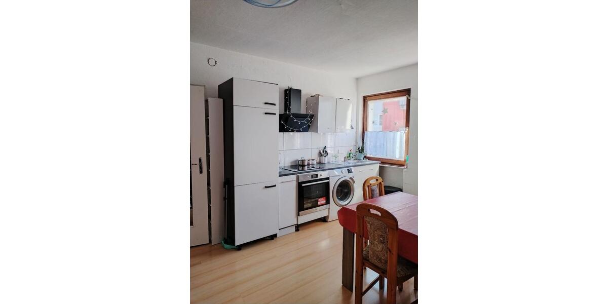 Etagenwohnung Trier Kürenz - 2 Zimmer, 51 m&sup2;, 768&euro; | Angebot:25982061