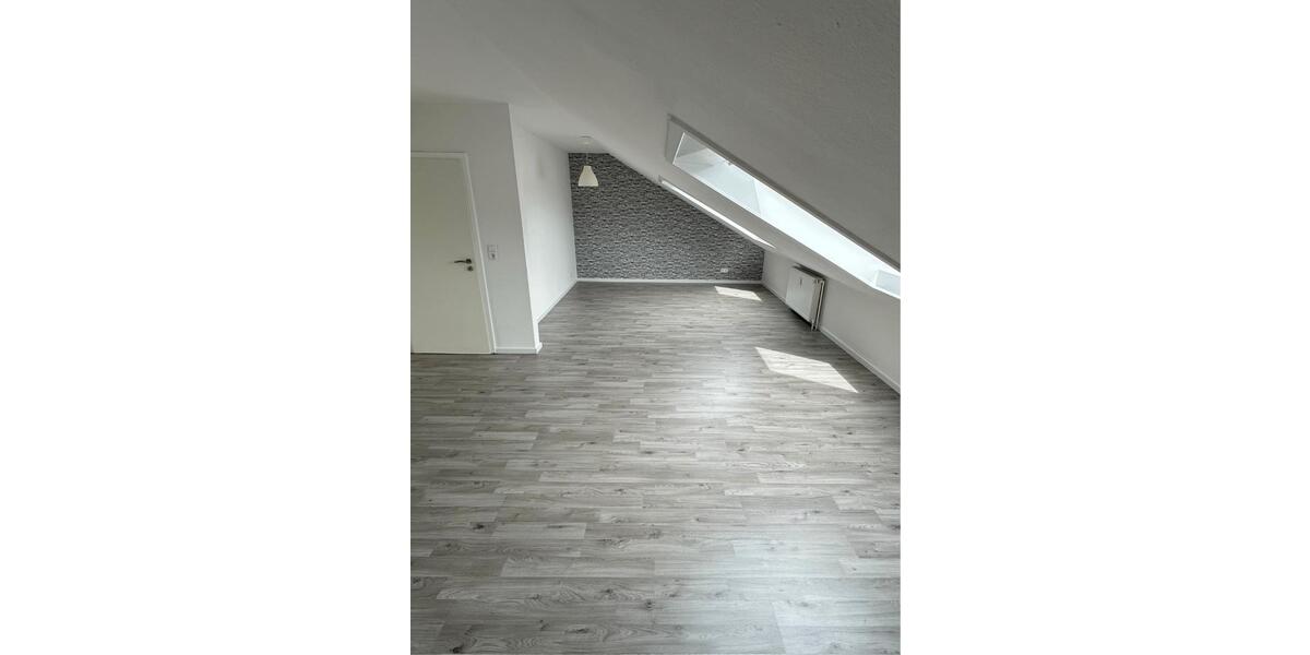 Dachgeschoßwohnung Rastatt - 2 Zimmer, 53 m&sup2;, 850&euro; | Angebot:26248969