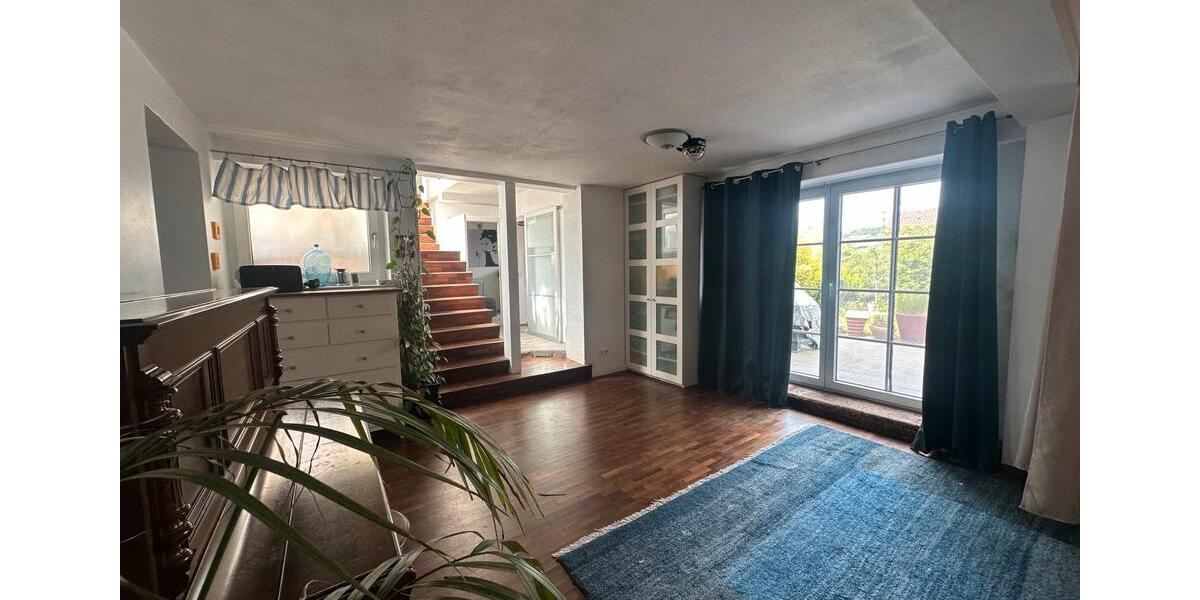 Maisonettenwohnung Stuttgart Vaihingen - 5 Zimmer, 140 m&sup2;, 2.150&euro; | Angebot:26548944