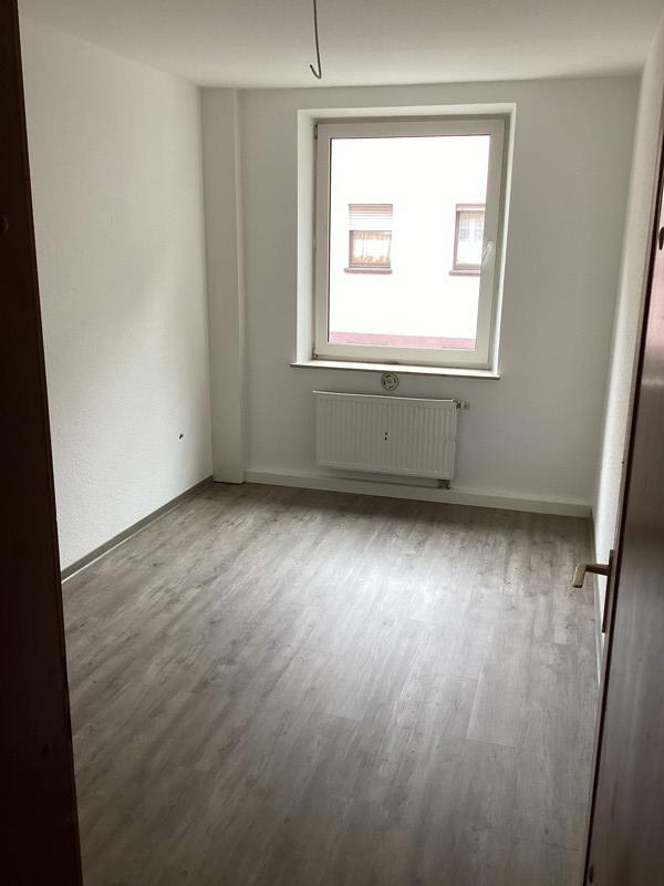 Renovierte 3-Zimmer-Wohnung in zentraler Lage ab sofort für Sie frei zimmer