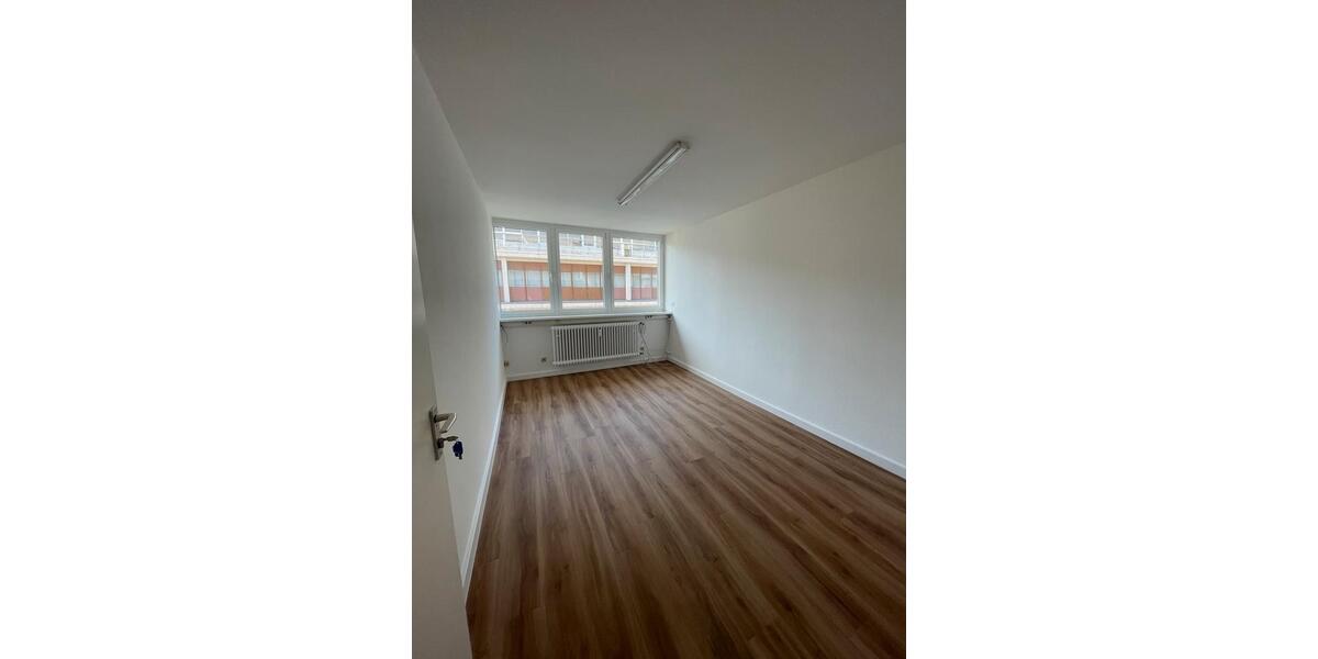 Praxisraum Mannheim Innenstadt 24qm in neuer Praxisgemeinschaft zimmer