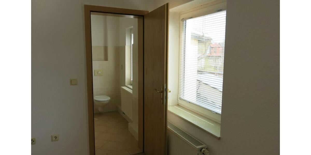 Etagenwohnung Reichenbach/Oberlausitz Oberlausitz - 2 Zimmer, 67 m&sup2;, 335&euro; | Angebot:23725923