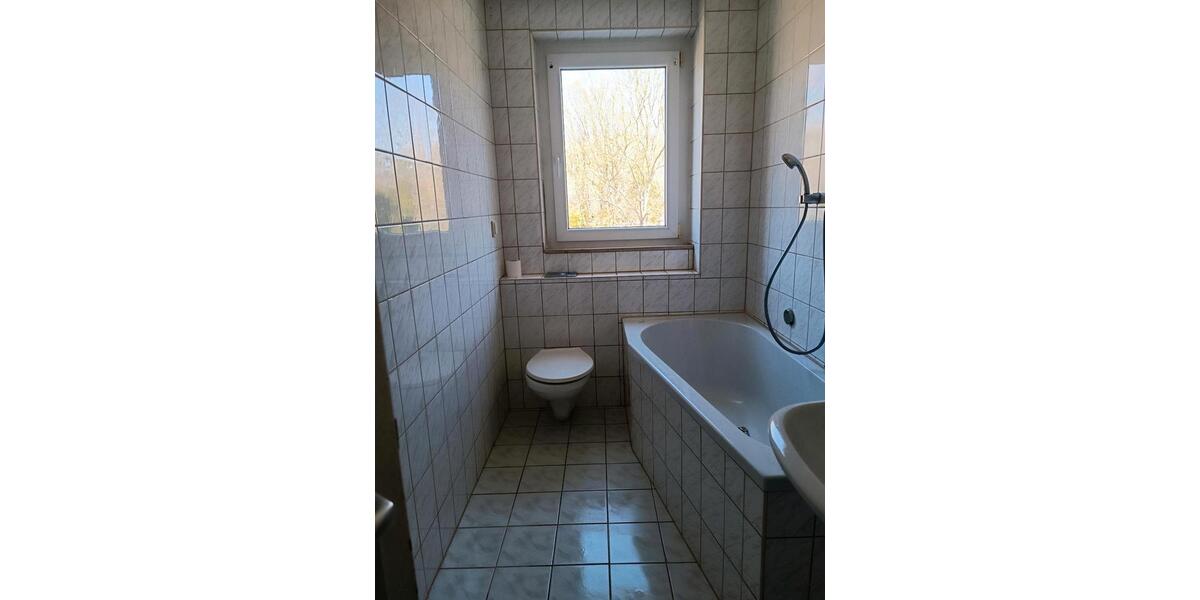 Etagenwohnung Teutschenthal - 3 Zimmer, 60 m&sup2;, 528&euro; | Angebot:25882969