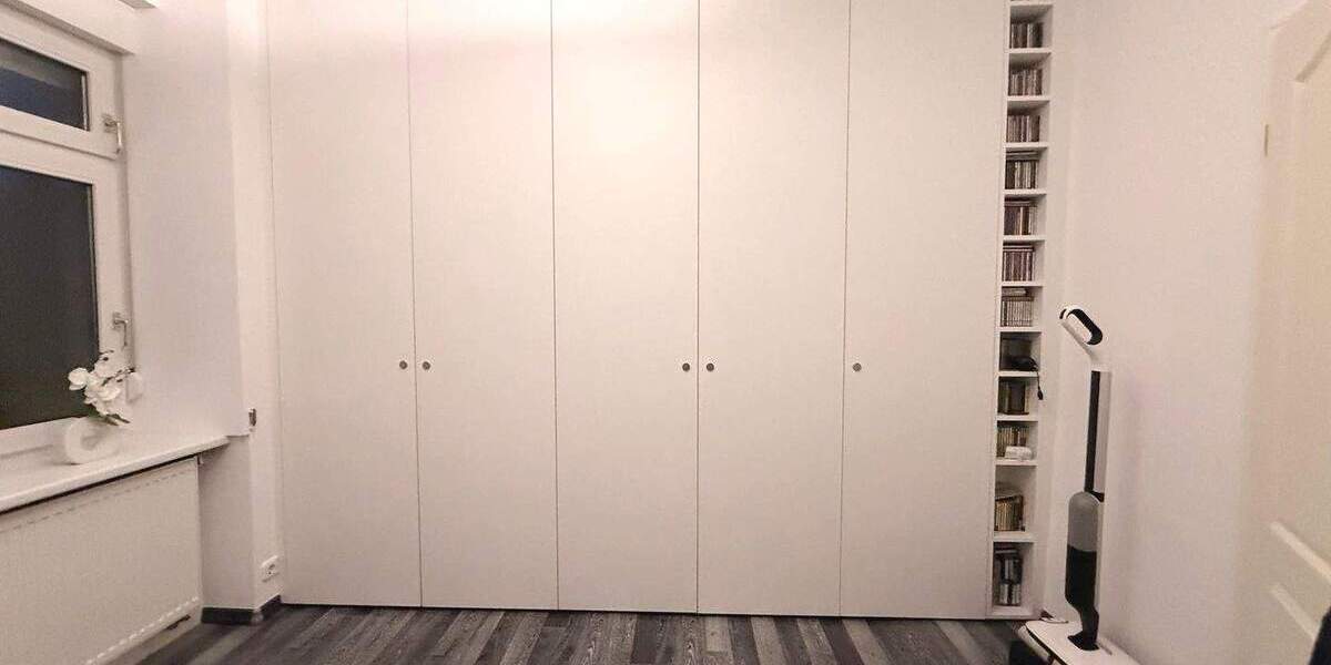 Etagenwohnung Hanau Lamboy - 3 Zimmer, 124 m&sup2;, 1.600&euro; | Angebot:24876555