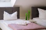 Wohnen auf Zeit Nittendorf - 3 Zimmer, 90 m&sup2;, 80&euro; | Angebot:10693688