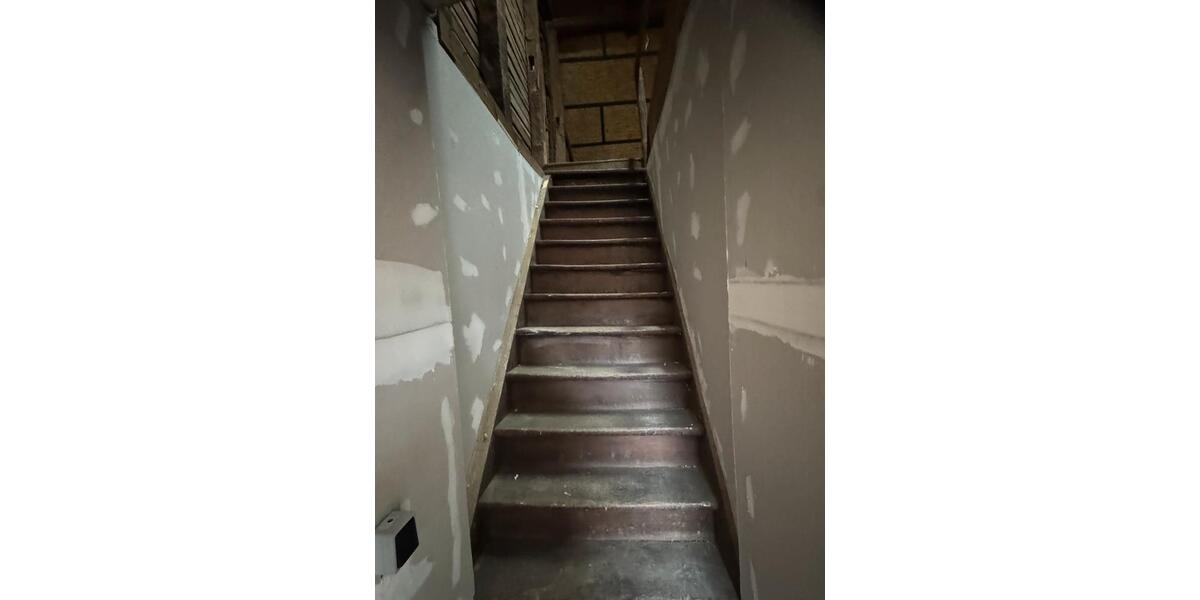 Etagenwohnung Delligsen - 4 Zimmer, 100 m&sup2;, 720&euro; | Angebot:26443669