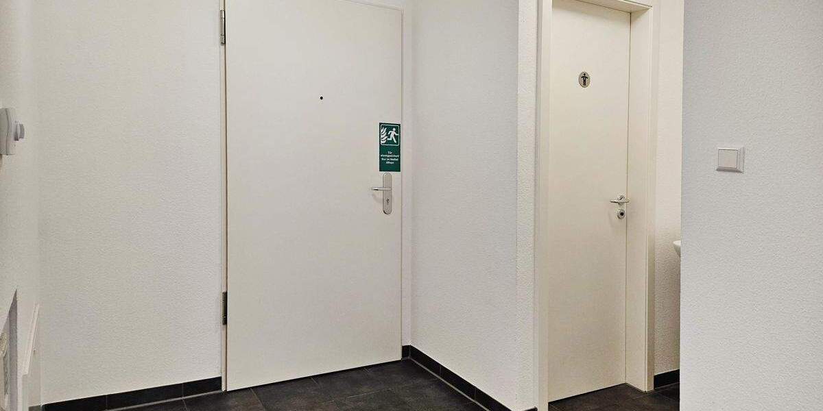 Gewerbeobjekt Friedrichshafen - 2.100&euro; | Angebot:25780204