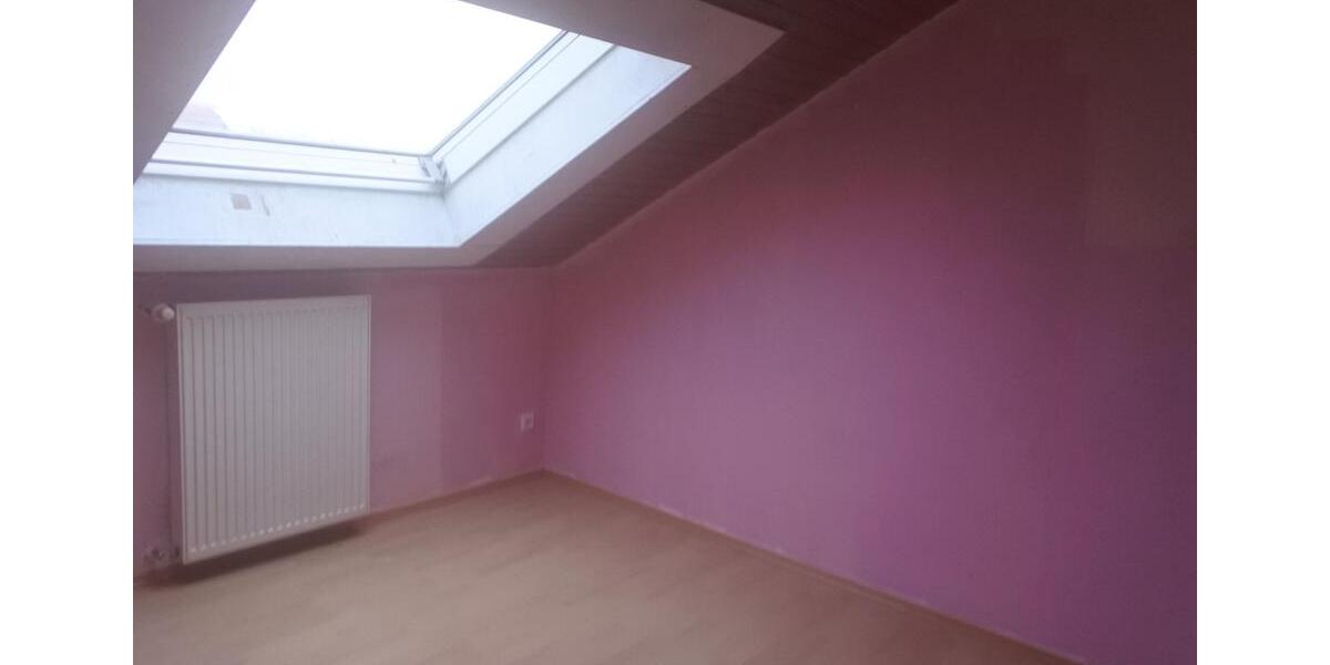 Dachgeschoßwohnung Weinheim - 4 Zimmer, 75 m&sup2;, 750&euro; | Angebot:24787179