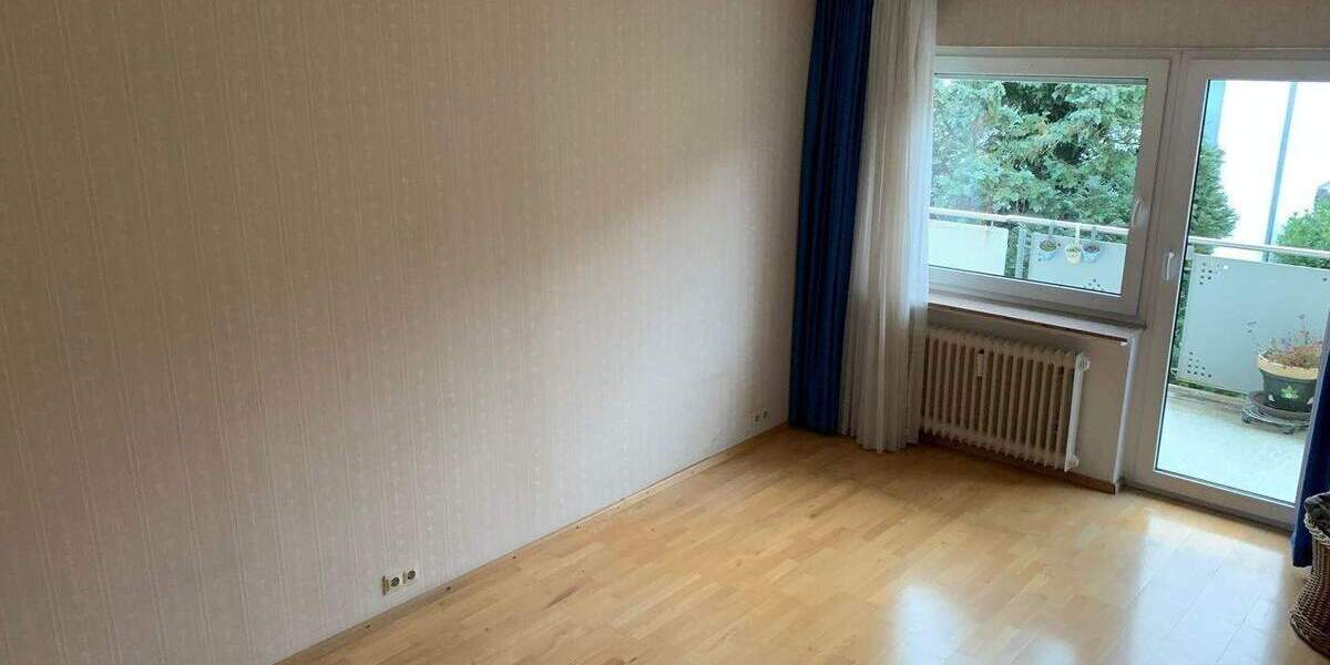 Etagenwohnung Freiburg im Breisgau St. Georgen - 4 Zimmer, 95 m&sup2;, 1.495&euro; | Angebot:25302794