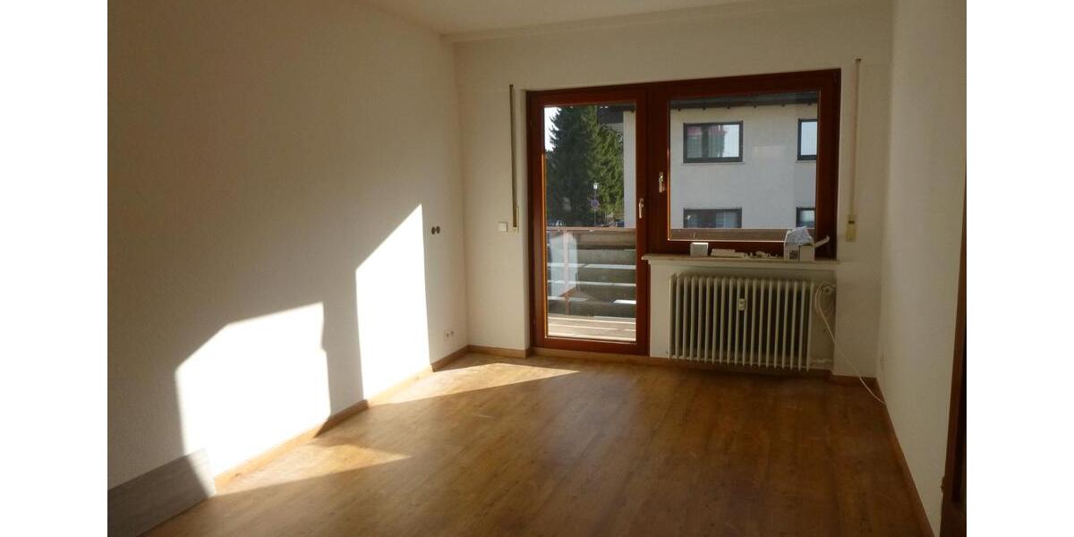Erdgeschoßwohnung Freudenstadt - 3 Zimmer, 83 m&sup2;, 590&euro; | Angebot:26033380