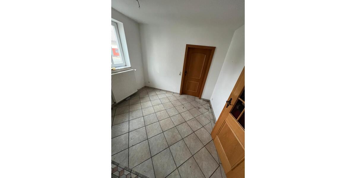 Einfamilienhaus Berkatal - 5 Zimmer, 135 m&sup2;, 690&euro; | Angebot:25344029