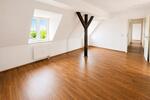Dachgeschoßwohnung Merseburg - 4 Zimmer, 90 m&sup2;, 590&euro; | Angebot:26535293