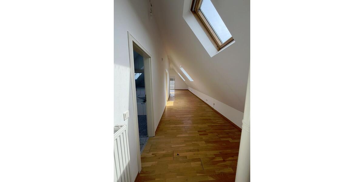 Dachgeschoßwohnung Gummersbach Berstig Süd - 2 Zimmer, 55 m&sup2;, 500&euro; | Angebot:26560257