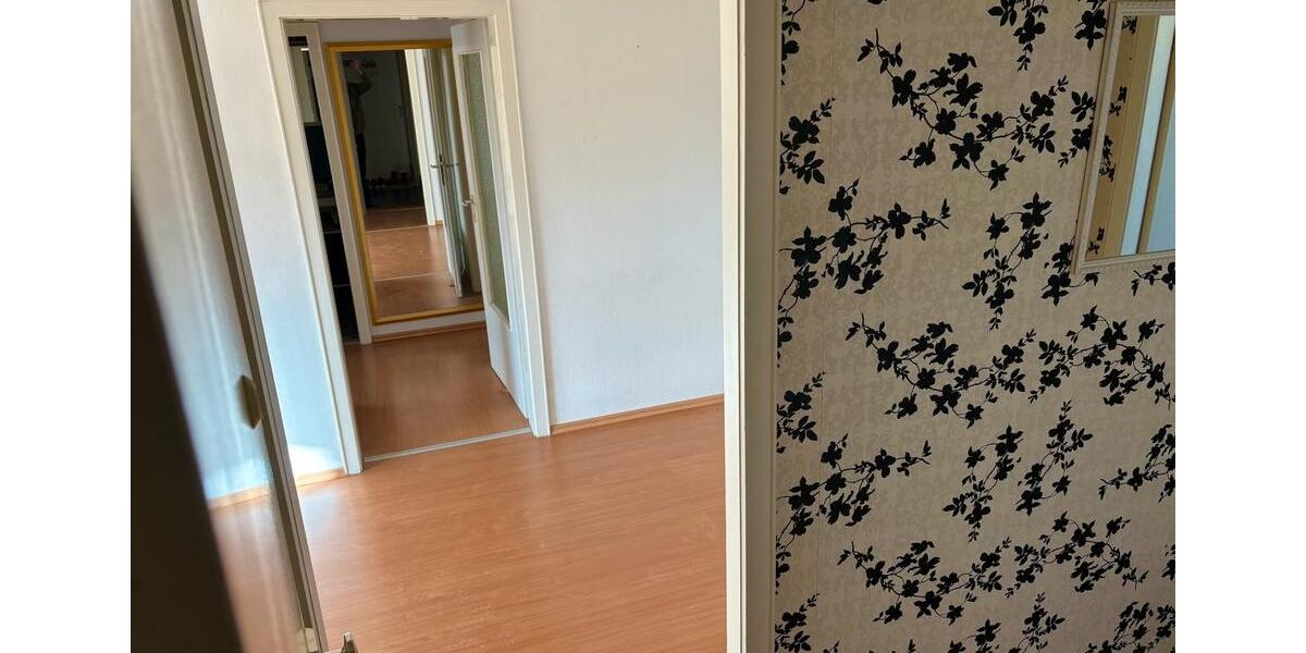 Etagenwohnung Laatzen - 3 Zimmer, 72 m&sup2;, 850&euro; | Angebot:26553839