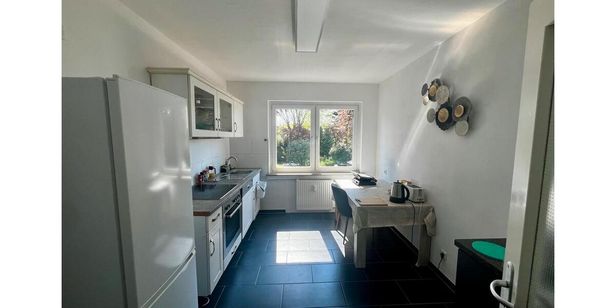 Etagenwohnung Oberhausen - 3 Zimmer, 96 m&sup2;, 1.150&euro; | Angebot:26497334