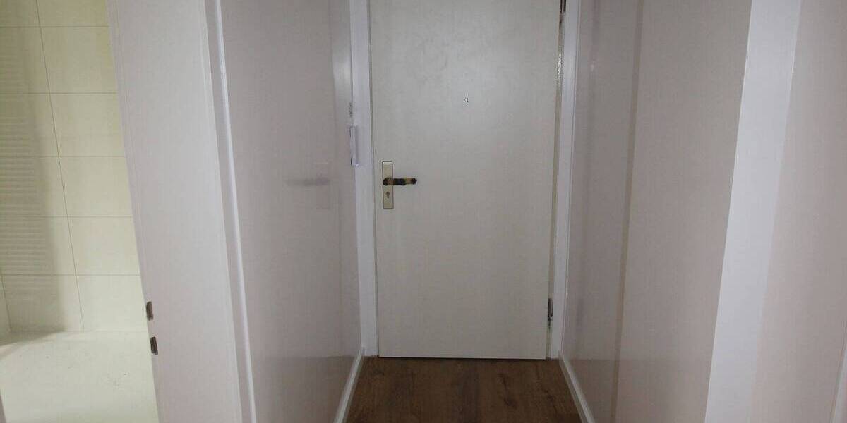 DU , Dellpl.25, 2.OG, 85 m², 2 Zi, Flur, Küche, Bad,Balkon,zusätzl.ein App. 1 Zi.,Flur,WC,1 gr.Einbauschrank 3 zimmer