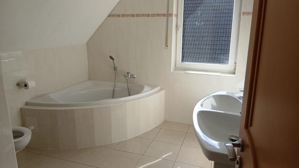 Einfamilienhaus Bad Oeynhausen Dehme - 5 Zimmer, 130 m&sup2;, 1.750&euro; | Angebot:26035162