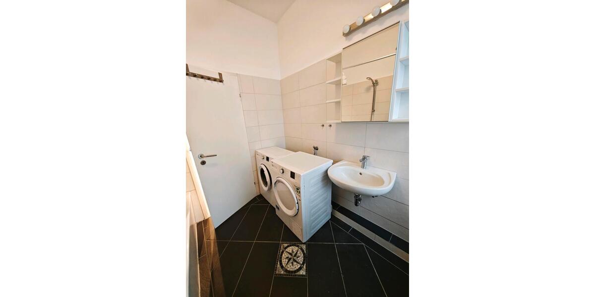 Erdgeschoßwohnung Hamburg Harburg - 1 Zimmer, 15 m&sup2;, 510&euro; | Angebot:26633402