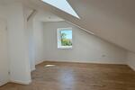 Dachgeschoßwohnung Großmehring - 3 Zimmer, 85 m&sup2;, 900&euro; | Angebot:24827231