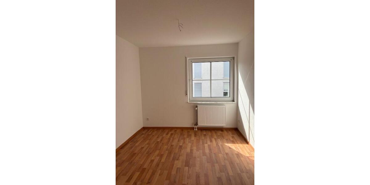 Etagenwohnung Budenheim - 3 Zimmer, 77 m&sup2;, 1.050&euro; | Angebot:26659696