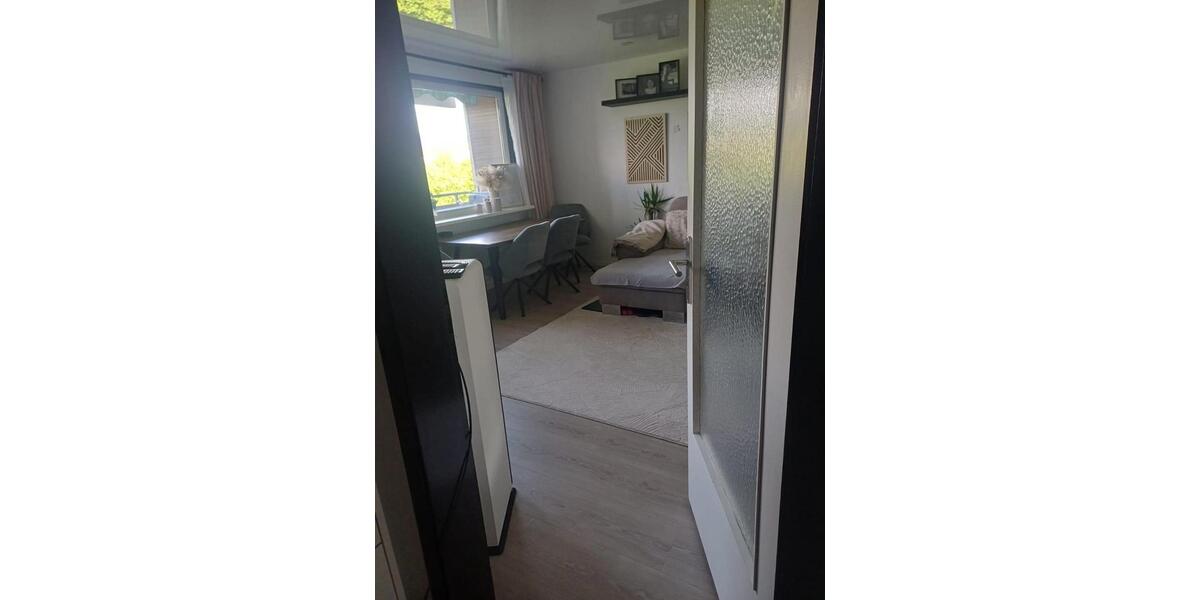 Etagenwohnung Kassel Niederzwehren - 4 Zimmer, 84 m&sup2;, 900&euro; | Angebot:26563546