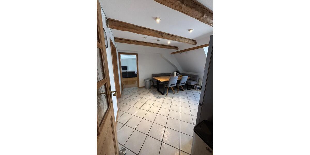 Dachgeschoßwohnung Markt Indersdorf - 4 Zimmer, 130 m&sup2;, 2.150&euro; | Angebot:25881481