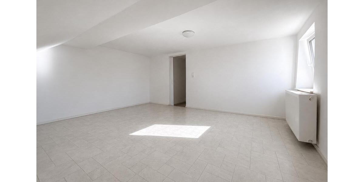 Dachgeschoßwohnung Merzig - 2 Zimmer, 33 m&sup2;, 500&euro; | Angebot:26604981