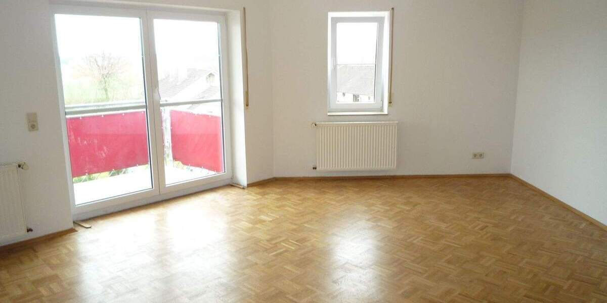 Etagenwohnung Hüfingen - 3 Zimmer, 87 m&sup2;, 680&euro; | Angebot:24670900