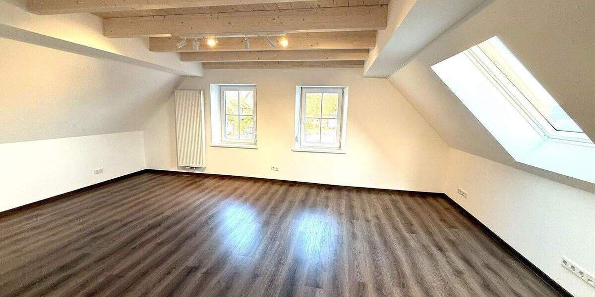 4-Zimmer-Traumwohnung in Ellingen - Erstbezug nach hochwertiger Sanierung 4 zimmer