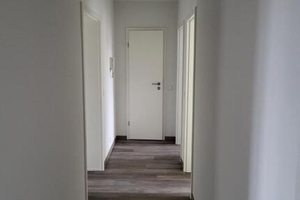 Wohnung Rathenow - 3 Zimmer, 75 m&sup2;, 451&euro; | Angebot:25959220