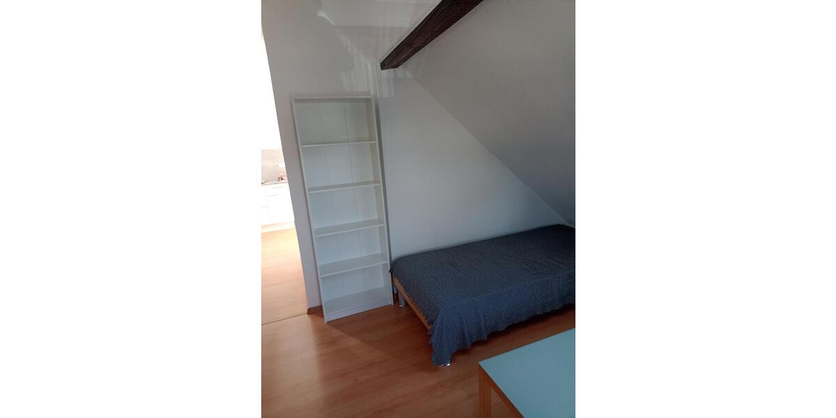 Dachgeschoßwohnung Mechernich - 2 Zimmer, 30 m&sup2;, 350&euro; | Angebot:26033801