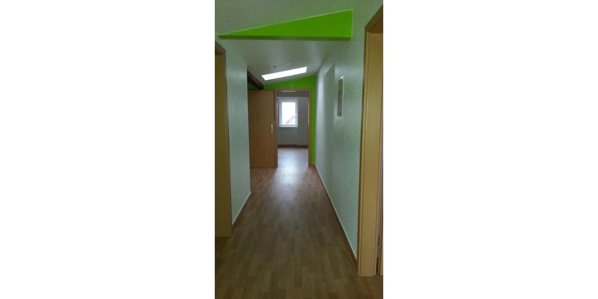Dachgeschoßwohnung Döbern - 3 Zimmer, 76 m&sup2;, 450&euro; | Angebot:24811658