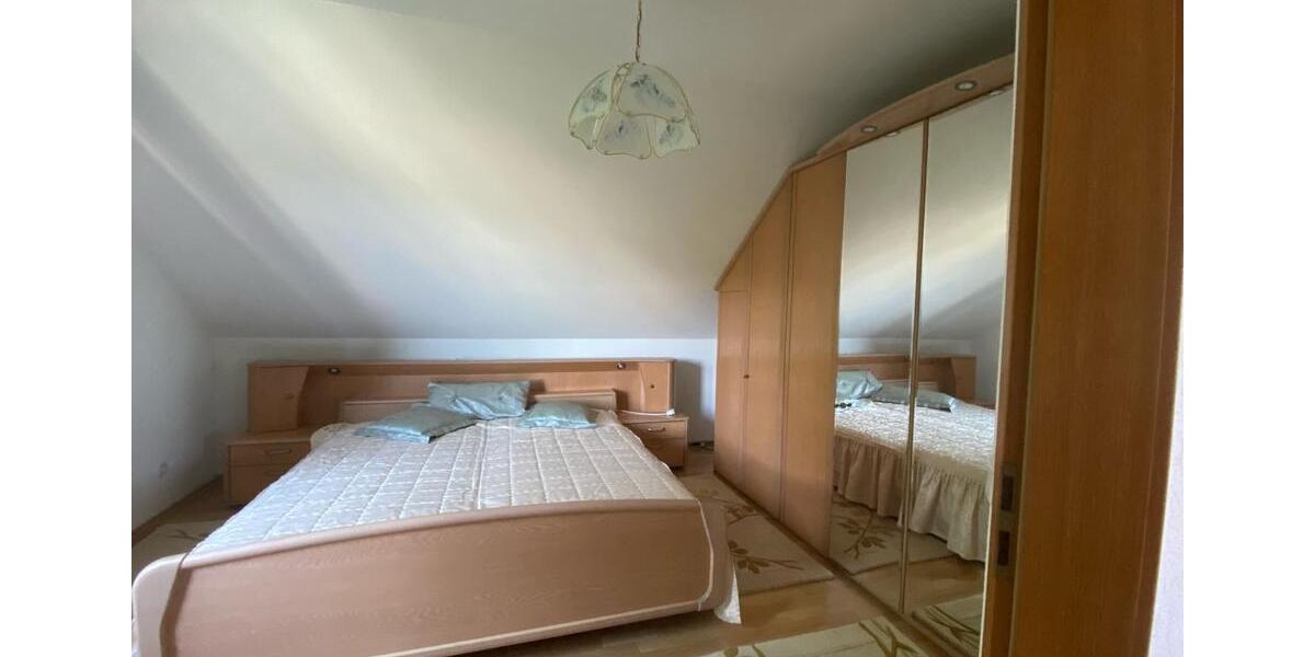 Einfamilienhaus Nentershausen - 4 Zimmer, 129 m&sup2;, 1.400&euro; | Angebot:26650102