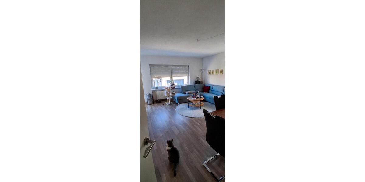 Erdgeschoßwohnung Berg bei Neumarkt in der Oberpfalz - 3.5 Zimmer, 94 m&sup2;, 1.200&euro; | Angebot:26038511